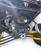 Load image into Gallery viewer, 2024+ Can Am Maverick R Radius Rod Plate (Clear)