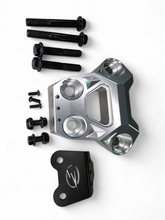 Load image into Gallery viewer, 2024+ Can Am Maverick R Radius Rod Plate (Clear)