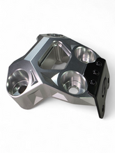 Load image into Gallery viewer, 2024+ Can Am Maverick R Radius Rod Plate (Clear)