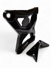 Load image into Gallery viewer, 2020-2024 Polaris RZR Pro XP Radius Rod Plate with Tow Hook Black