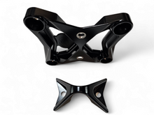 Load image into Gallery viewer, 2017-2021 Can Am X3 Maverick EOD Radius Rod Plate with Tow Hook Black