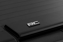 Load image into Gallery viewer, Manual Retractable Bed Cover | 6'9" Bed | Chevy/GMC 2500HD/3500HD (20-26)