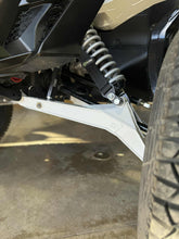 Load image into Gallery viewer, Maverick R Trail High Clearance Lower A Arms